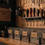 Rangement atelier : mur, meuble ou modules
