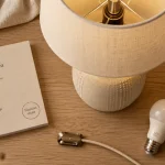Lampe en céramique finition mate, lumière chaleureuse